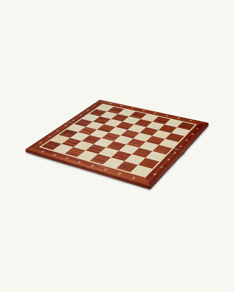 jeu d'échecs seul en bois